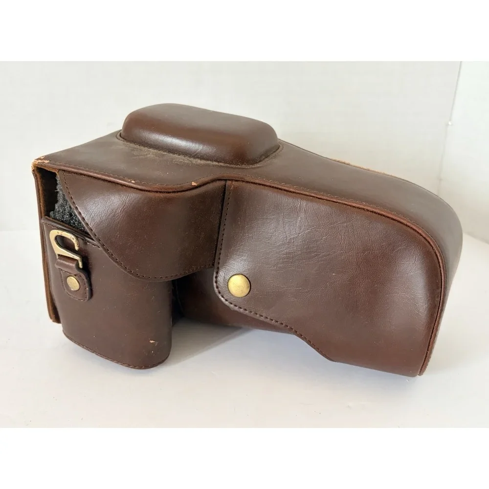 MegaGear Nikon D3500 Ever Ready Brown Leather Camera Case